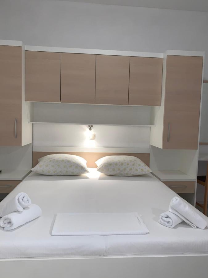Apartments Center Baška Voda Dış mekan fotoğraf
