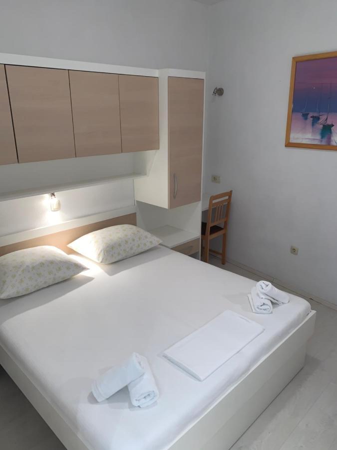 Apartments Center Baška Voda Dış mekan fotoğraf